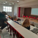 Dans l'amphithéâtre du lycée, ouverture de la séance avant la mise en route des ateliers thématiques